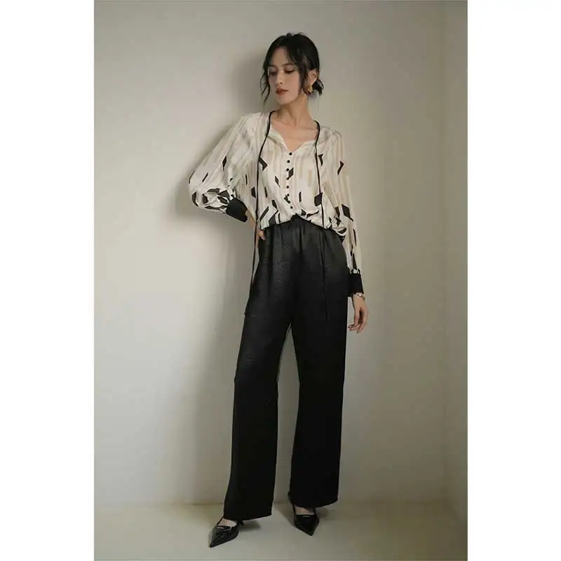 Women Clothes Spring Autumn Fashion Korean Button Drawstring Solid Color V-neck Women Shirts All-match Printing Long Sleeve Tops