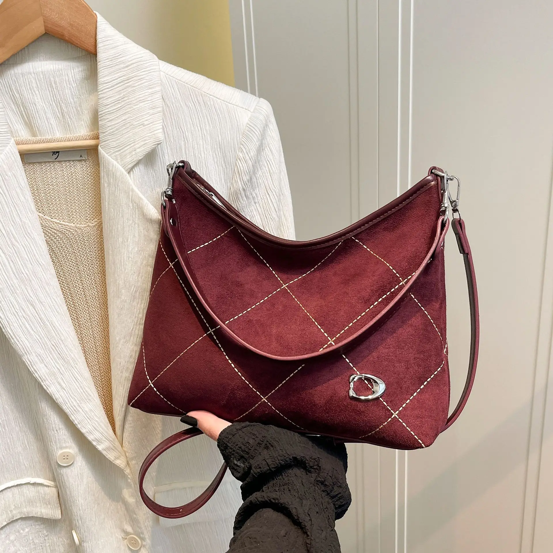 

Модная винтажная женская сумка на цепочке — высококачественная минималистичная, модная для поездок на работу, трансформируемая в сумки и сумку через плечо