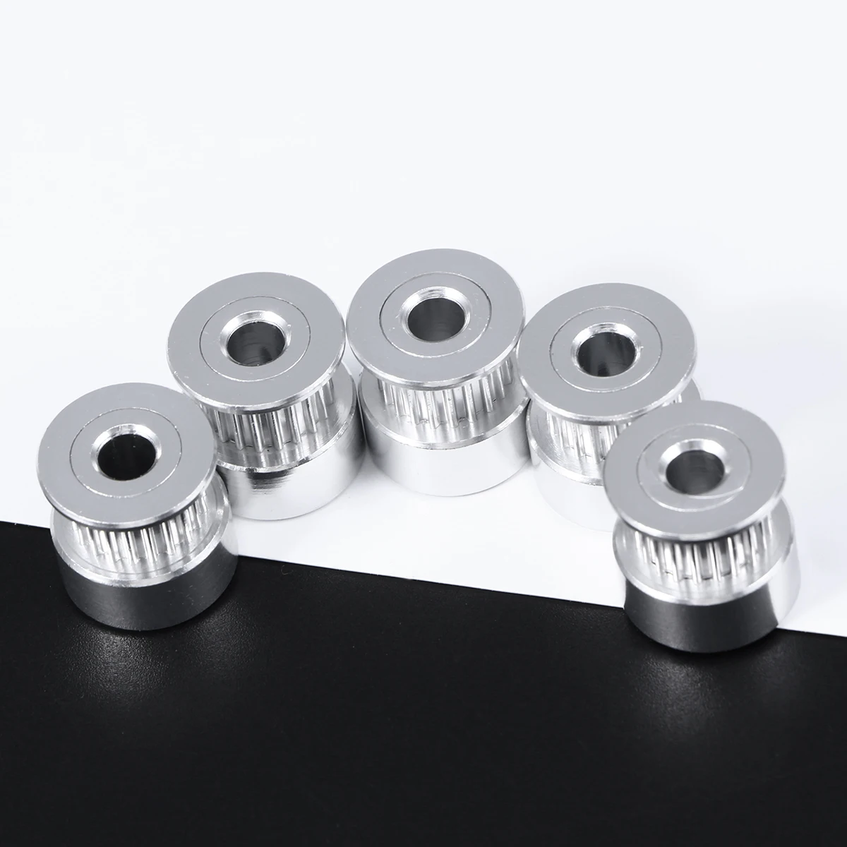 

5PCS Synchronous for 3D Printer 6mm GT2 Belt 5mm Shaft Pulley For 3D Printer Material Two Screws Per Pulley