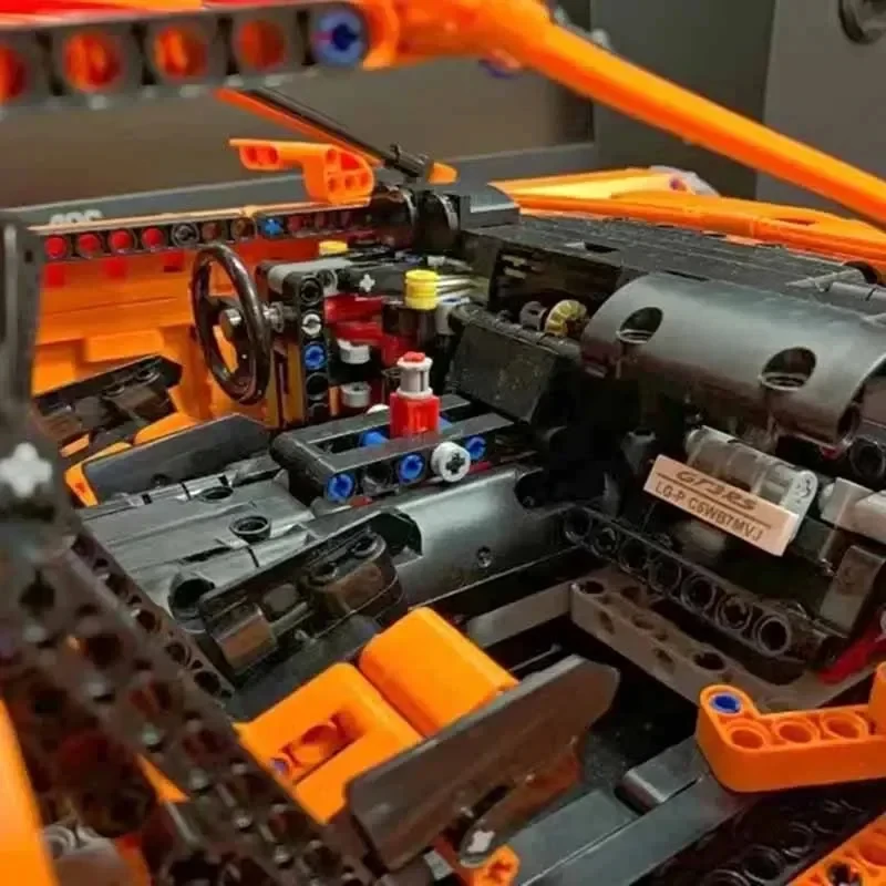 Technology 1: 8 orange 2758pcs sports car model building blocks mechanical group puzzle assembly toy boy Christmas birthday gift