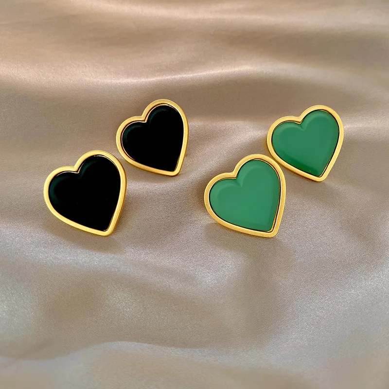 Elegant Classical Green Black Peach Heart Stud Earrings Women Cute Golden Edge Love Heart Earrings Wedding Party Jewelry Gifts