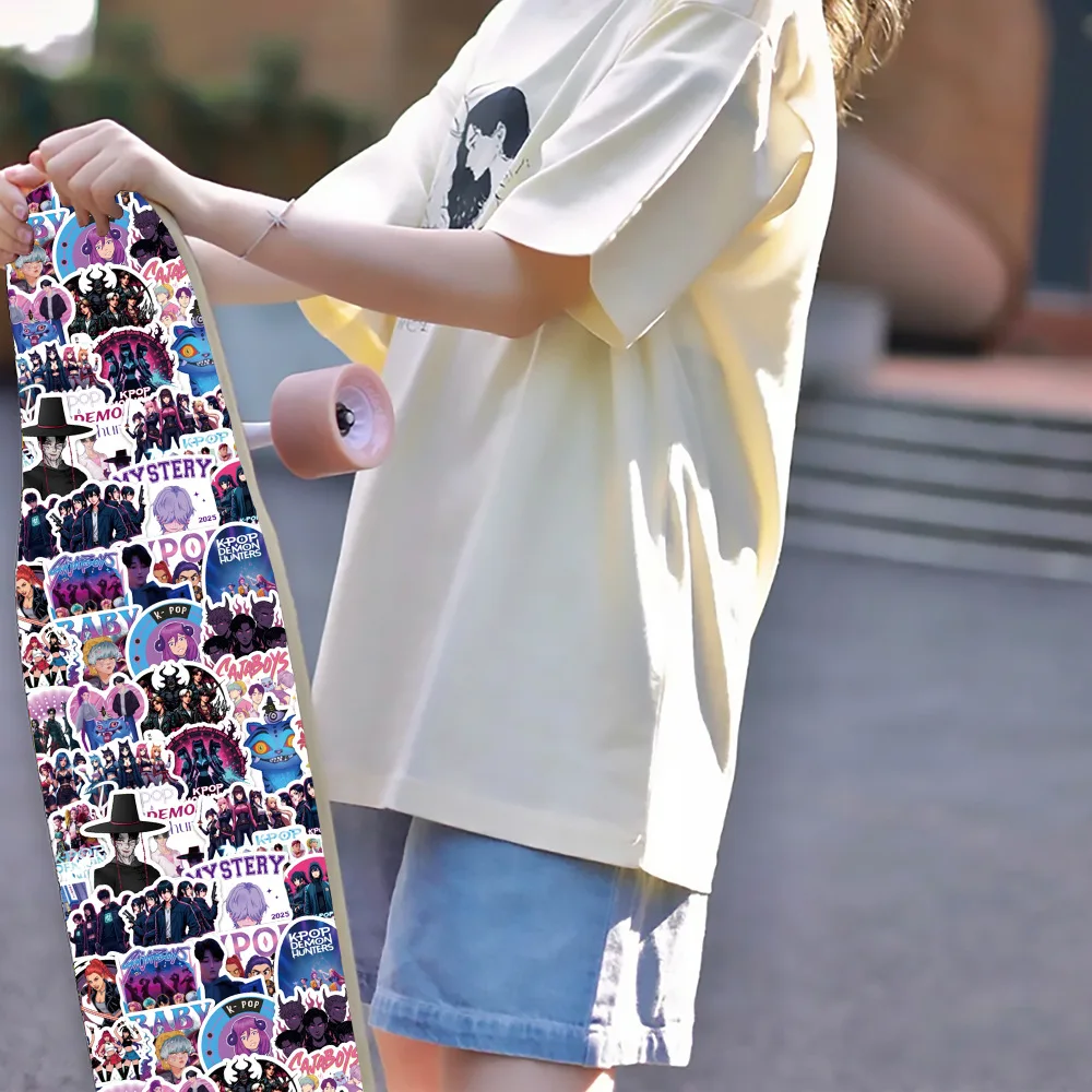 Kpop Demon Hunters สติกเกอร์ Kpop Demon Hunter DIY ตกแต่งสเก็ตบอร์ดแล็ปท็อปกระเป๋าเดินทางรถจักรยานยนต์โทรศัพท์สติกเกอร์รูปลอกของขวัญของเล่น