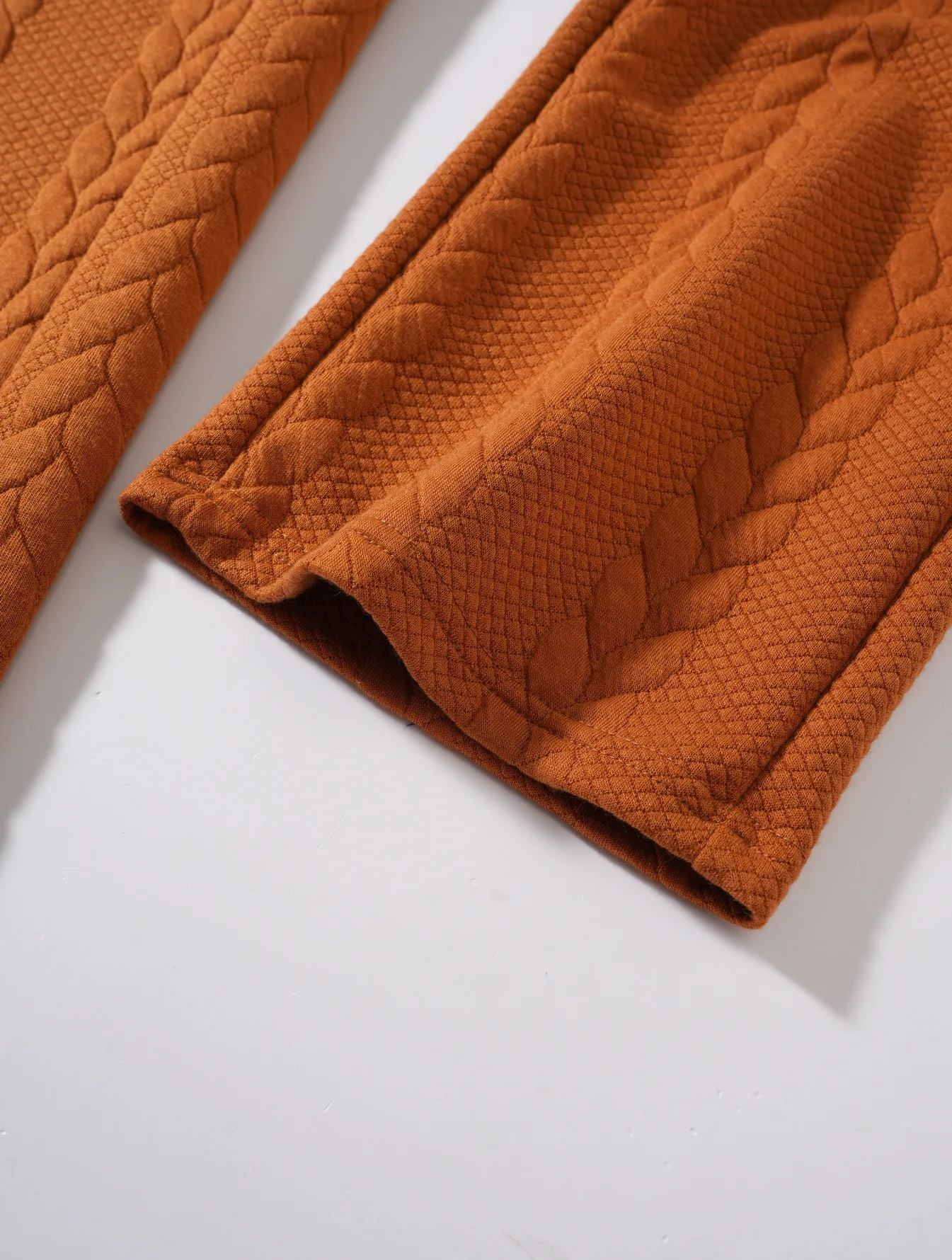 Herren Zweiteiliges Set aus Jacquard-Stoff: Kapuzenpullover mit Kordelzug und Weite Hose, Weiche Freizeitkleidung für Zuhause, Vielseitige Alltagskleidung für Männer – Detail 29