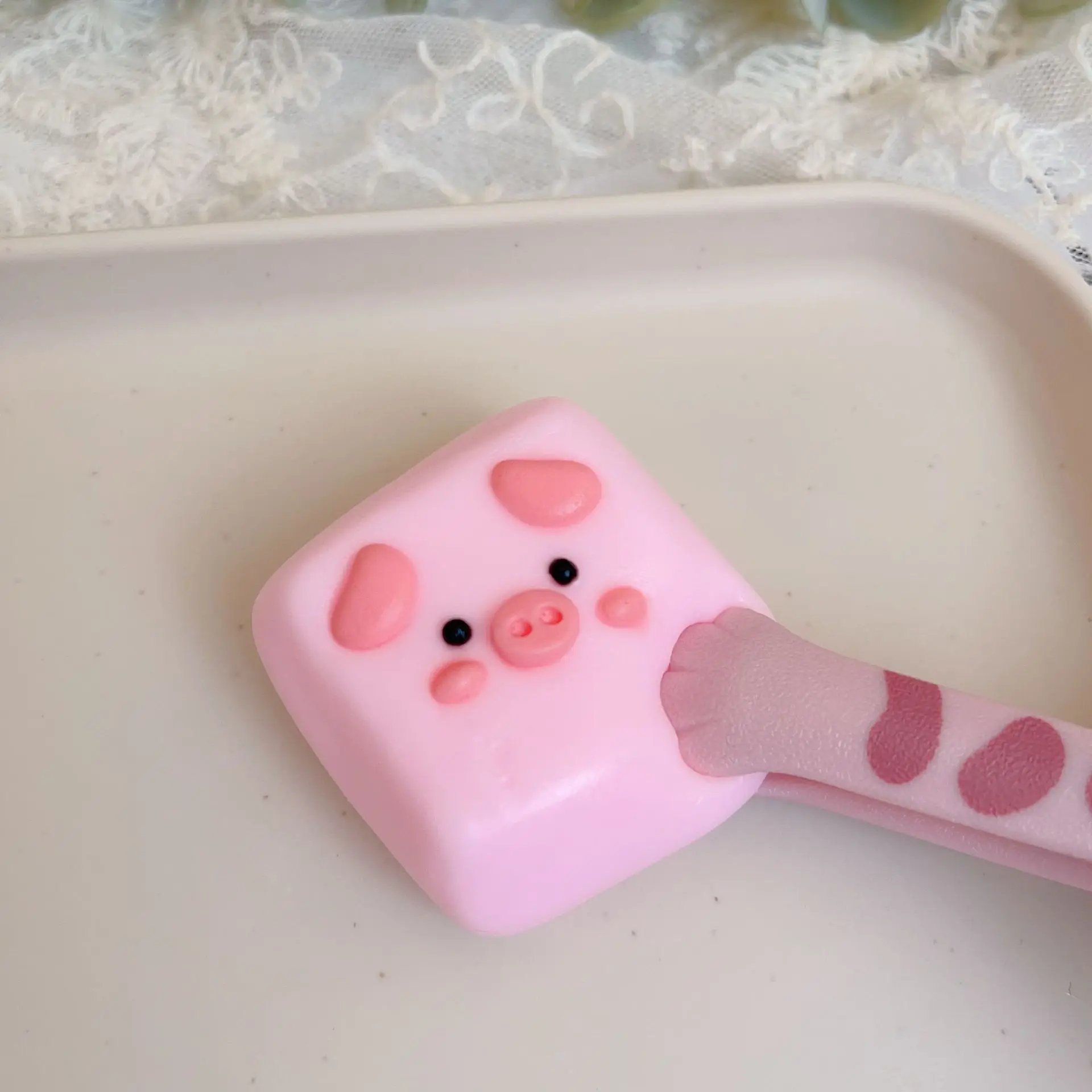 Kawaii TPR Silicone Cube Pig Pinch Squeeze Toy Slow Rebound Cute Animal Sensory Fidget Toys Stress Relief Vent Toys Kids Gifts