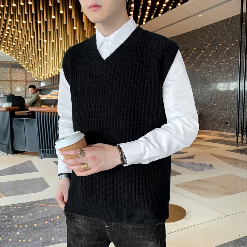 

Men's High-quality Fashion Trend V-neck Irregular Knitted Vest Comfortable Breathable Slightly Elastic Warm Sports Leisure Vest