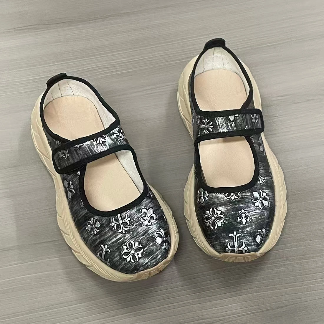 Xingliupi Ladies Charm High Quality Casual Shoes Fashion Popular Sneakers for Women Unique Shape Color Block Genuine Leather