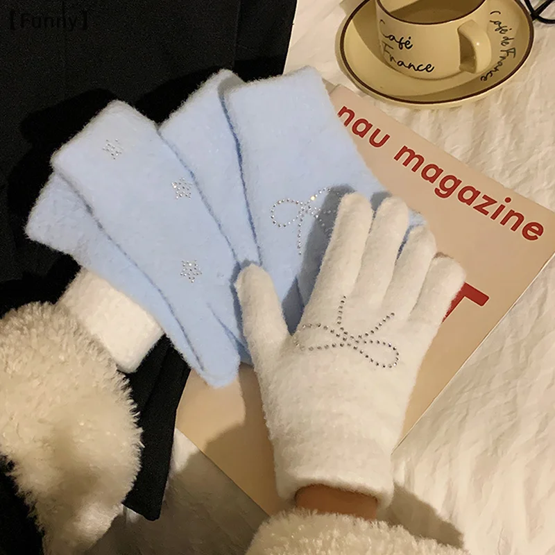 Cute Plush Gloves For Women Winter Thickened Warm Coldproof Outdoor Cycling Gloves Perfect Gift For Her view 2