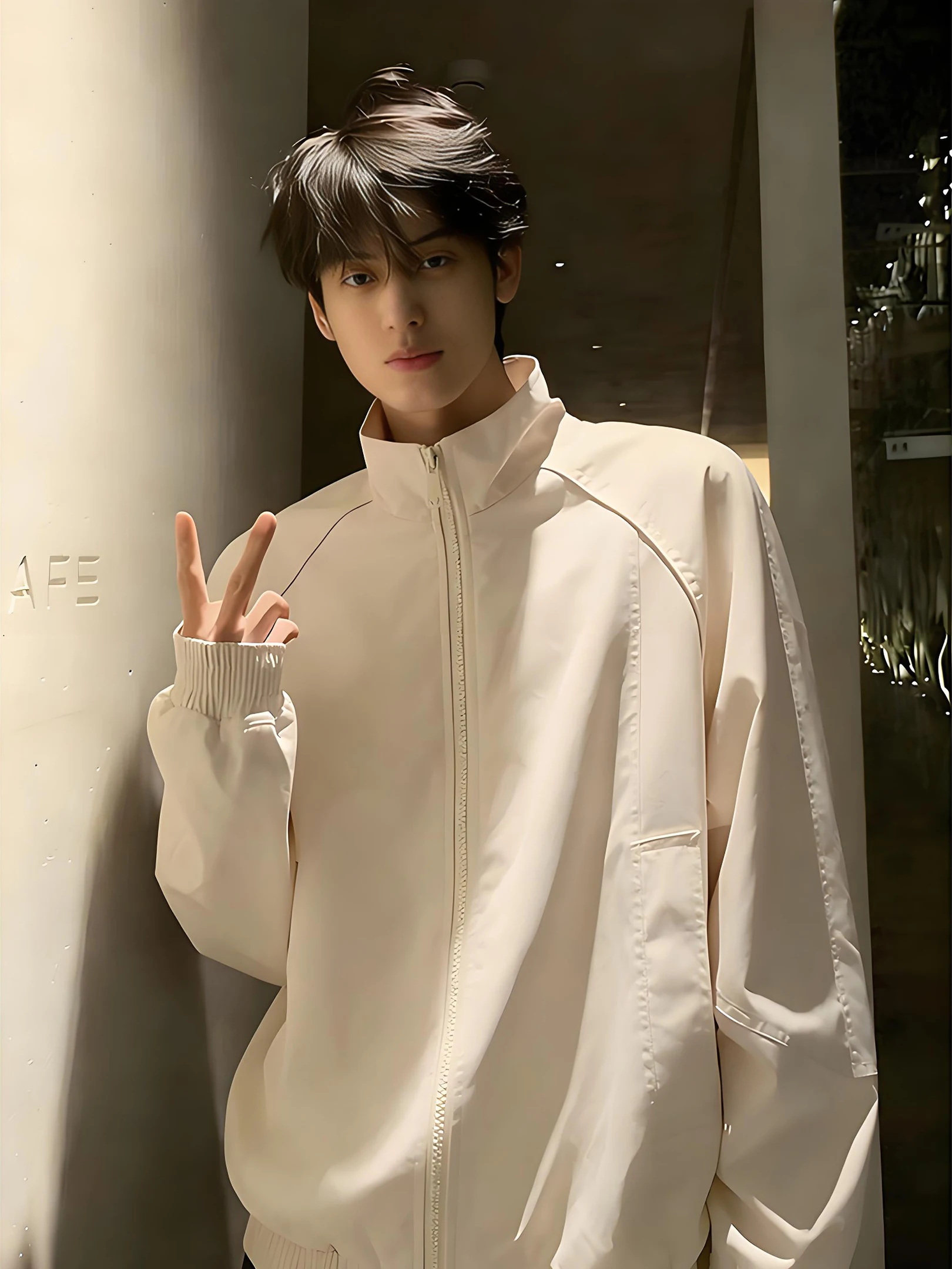 

Мужская весенняя куртка-бомбер в американском стиле с деконструированным пэчворком, ветрозащитная, с воротником-стойкой, в стиле рабочей одежды