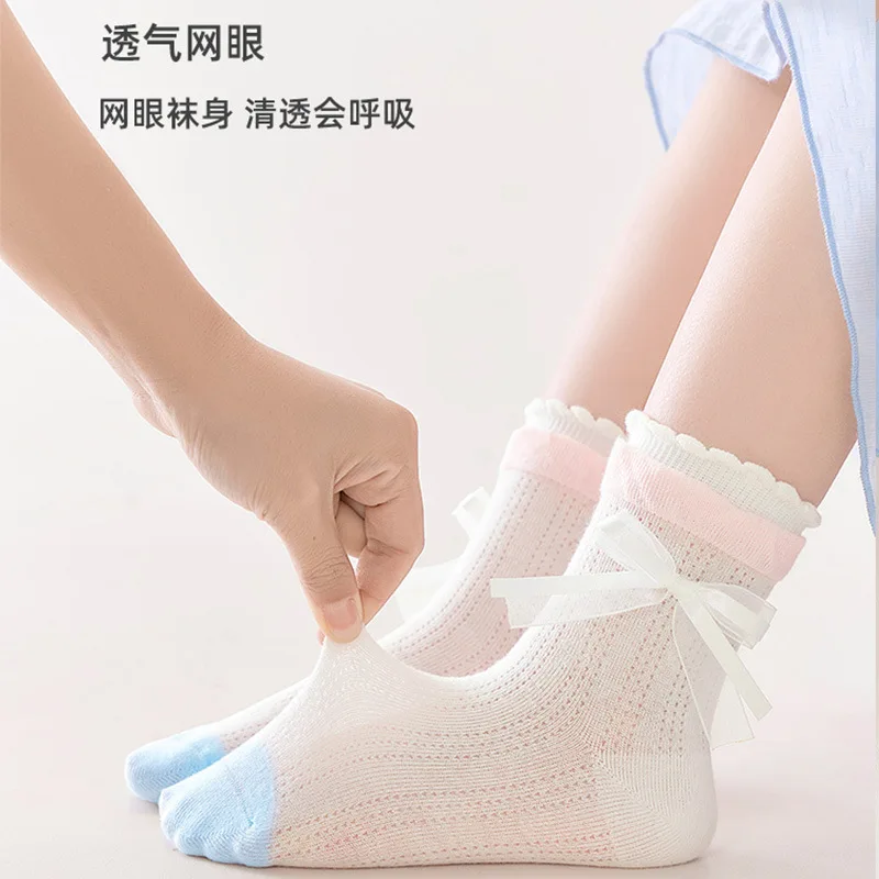 جوارب أطفال للربيع والصيف شبكية رفيعة قابلة للتنفس بدون عظم متوسطة الحجم من الدانتيل للفتيات والأطفال المتوسطين والصغار