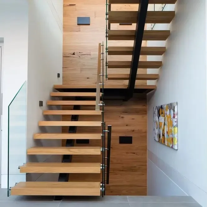 Рисунок 4 - Сборная современная внутренняя металлическая лестница