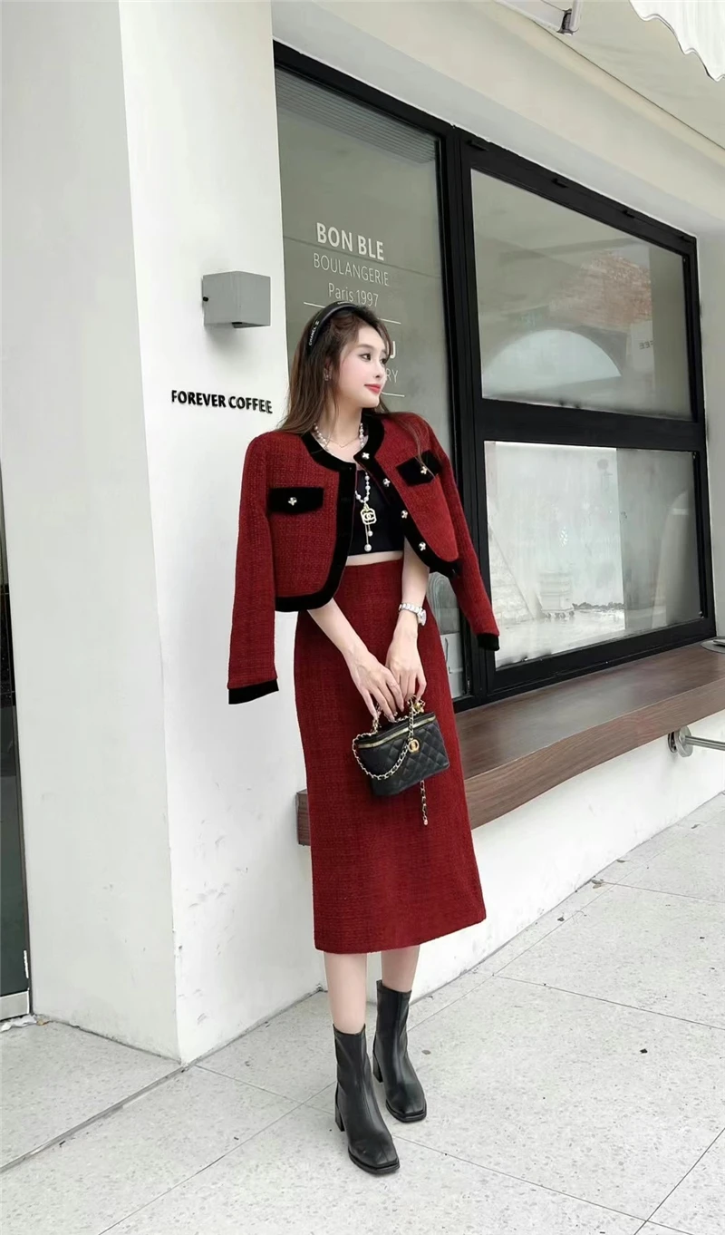 Real Shot Quality Elegant Set for Women, Autumn/winter Sophisticated Thick Padded Short Jacket and Long Skirt Two-piece Hot Sale