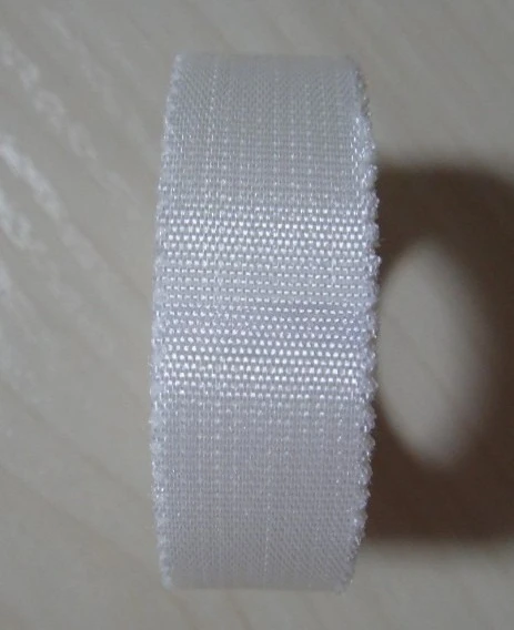 1 لفة متعرج شريط حريري تنفس هيبوالرجينيك سهلة المسيل للدموع التصاق قوي ضمادة إسعافات أولية تضميد الجروح شريط ربط 1.25 سنتيمتر * 5 متر #2