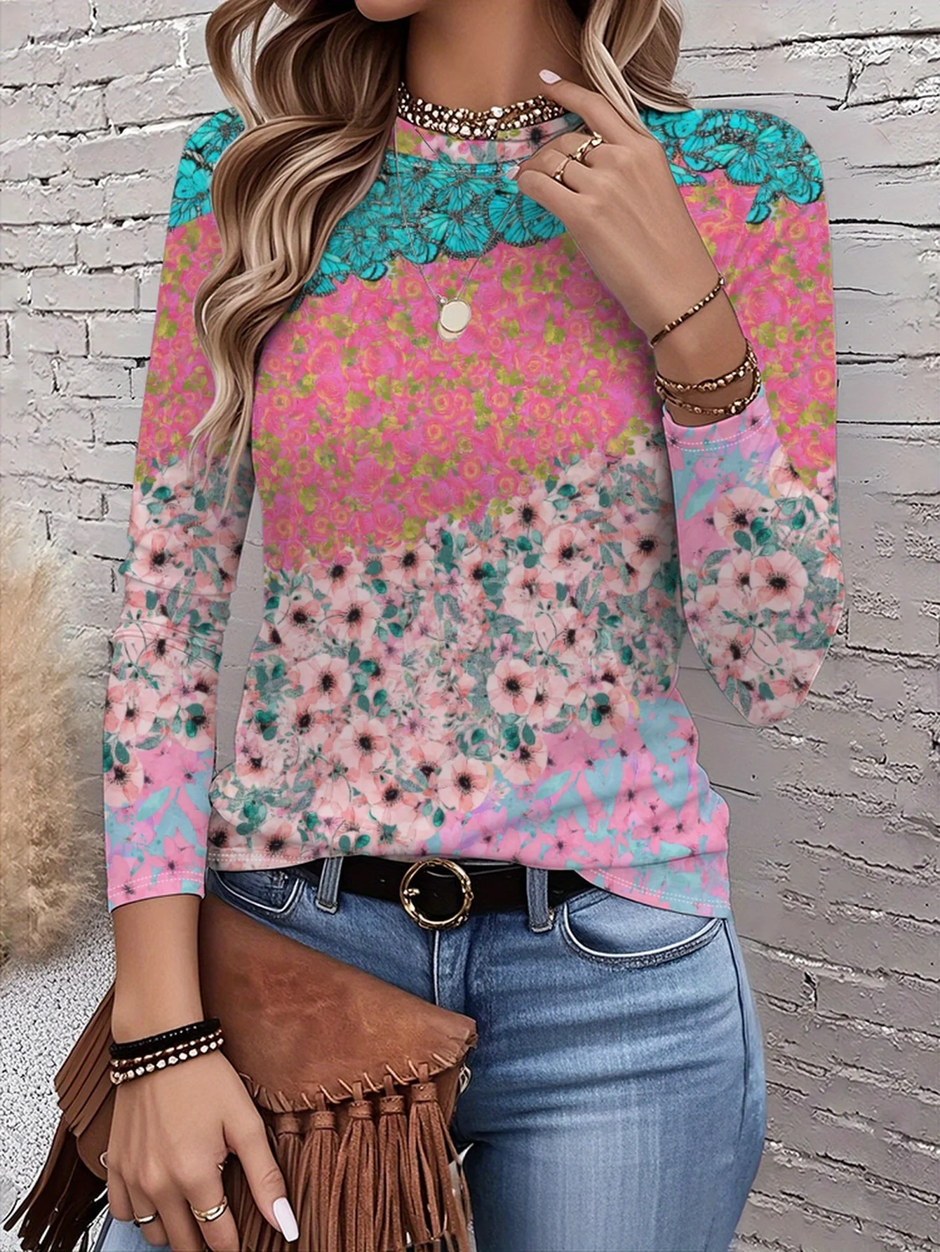 

2026 New Women's Fashionable Long-Sleeved T-Shirt with Fresh Floral Pattern, Perfect for Everyday Wear and Stylish Outfits