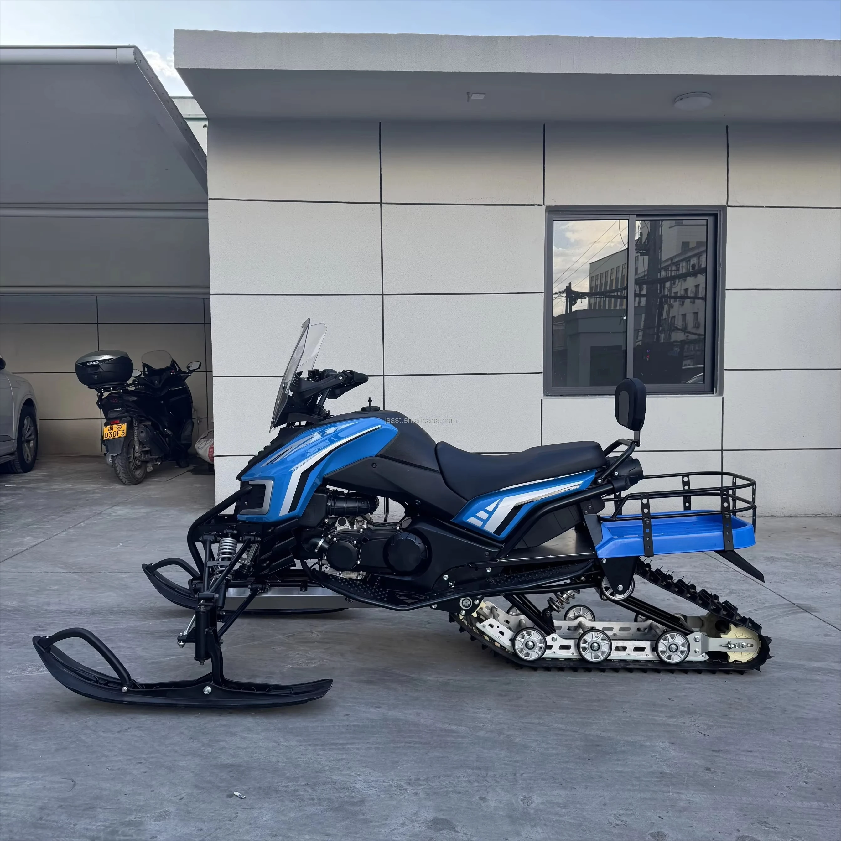 Adults Snowmobile ATV Quad Off-Road Snow Mobile Sled Winter Outdoor Sports Motorized Snow Scooter All-Terrain
