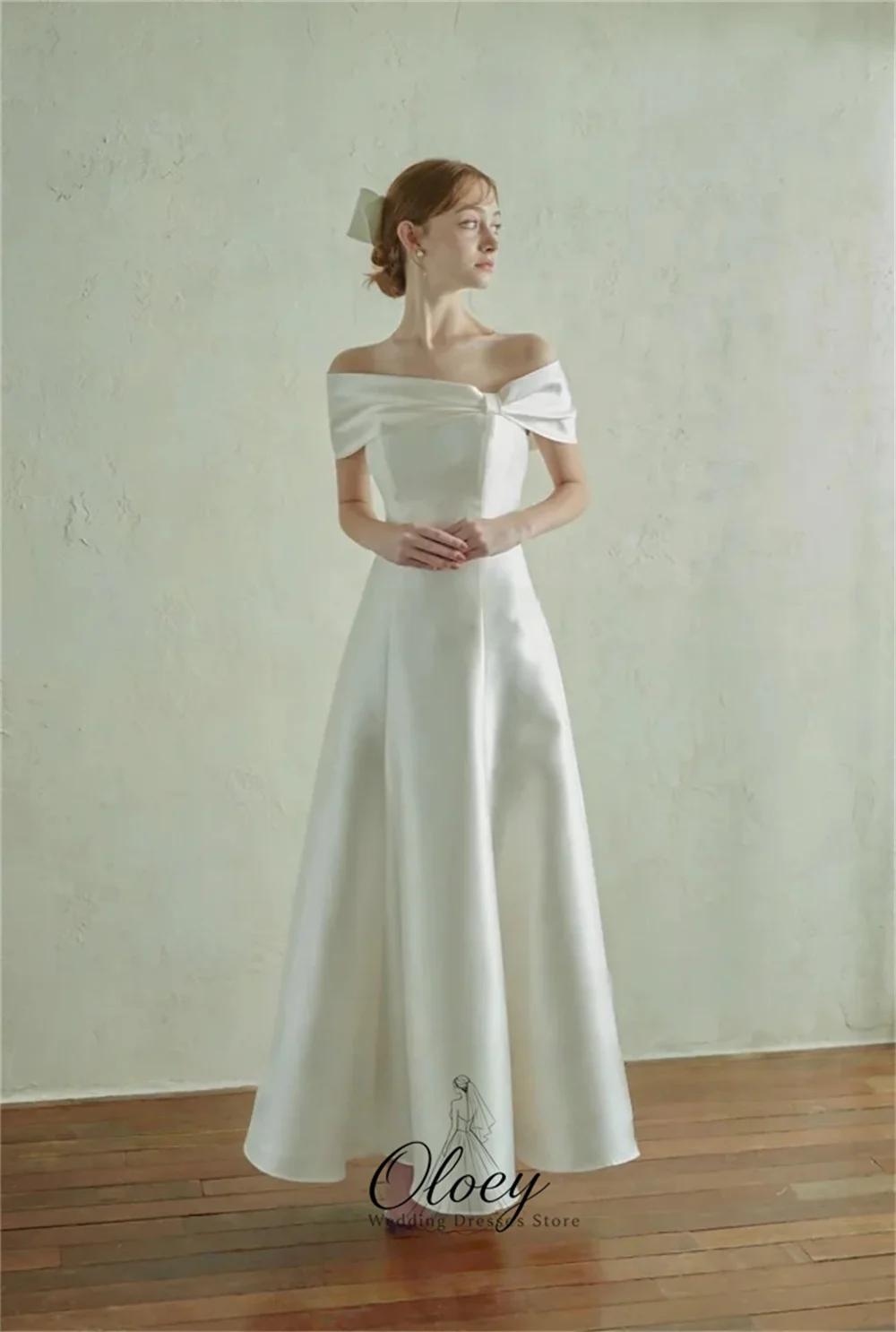 OLOEY Simple Off The Shoulder Pleat Korea Wedding Dress Photo Shoot Satin A-Line Bridal Gown Customized Garden Wedding Dress