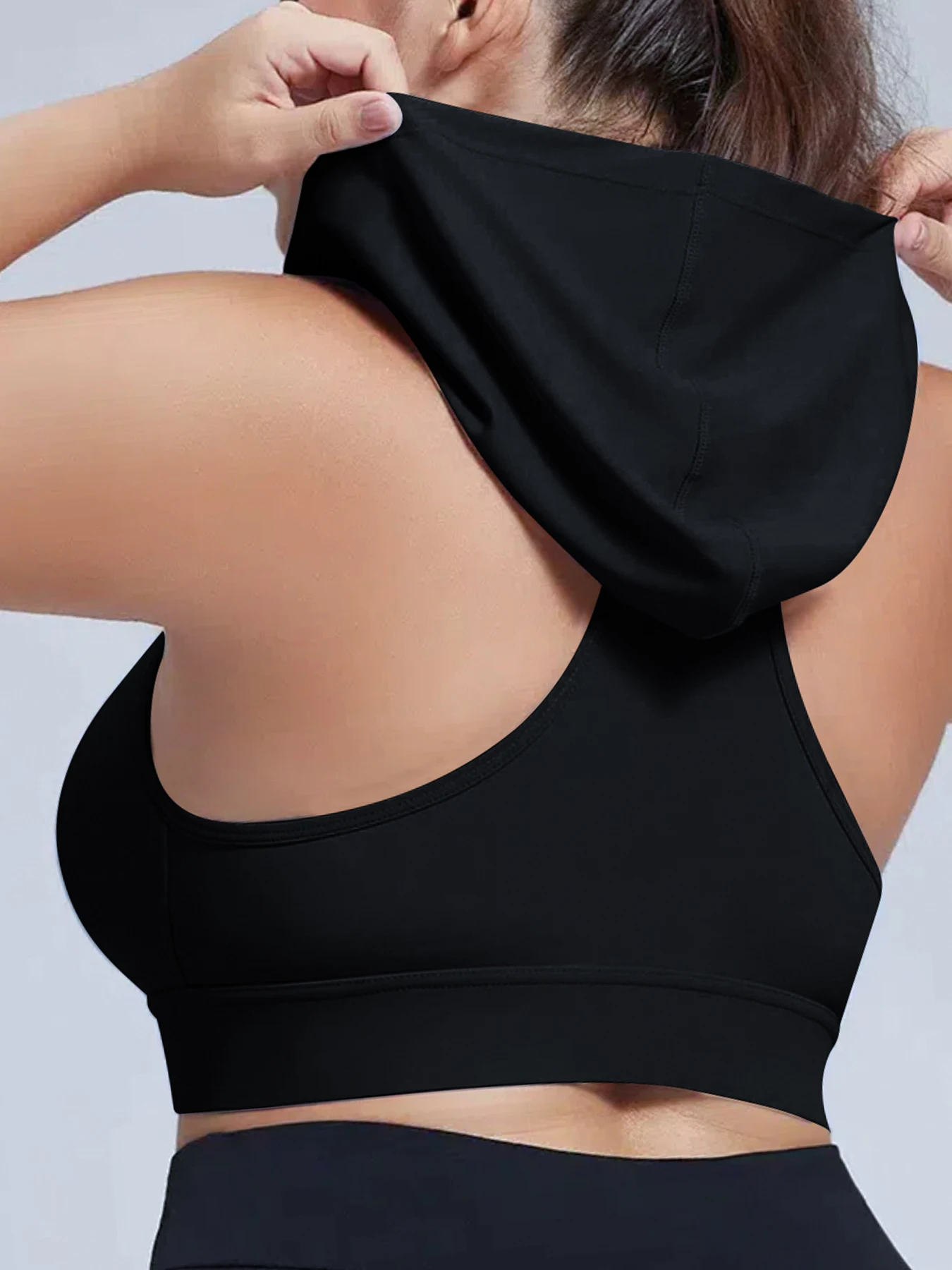 Large Size Sports Bra with Front Zipper and Hood, High-Intensity Shockproof Running Bra with Shaping and Gathering Features, Suitable for Running, Fitness, and Leisure