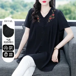 Women's Summer NEW Black Thin Tshirts Large Size Loose V-Neck Embroidery Blouse Female Mother Elegant Pullover Shirts Tops 5XL