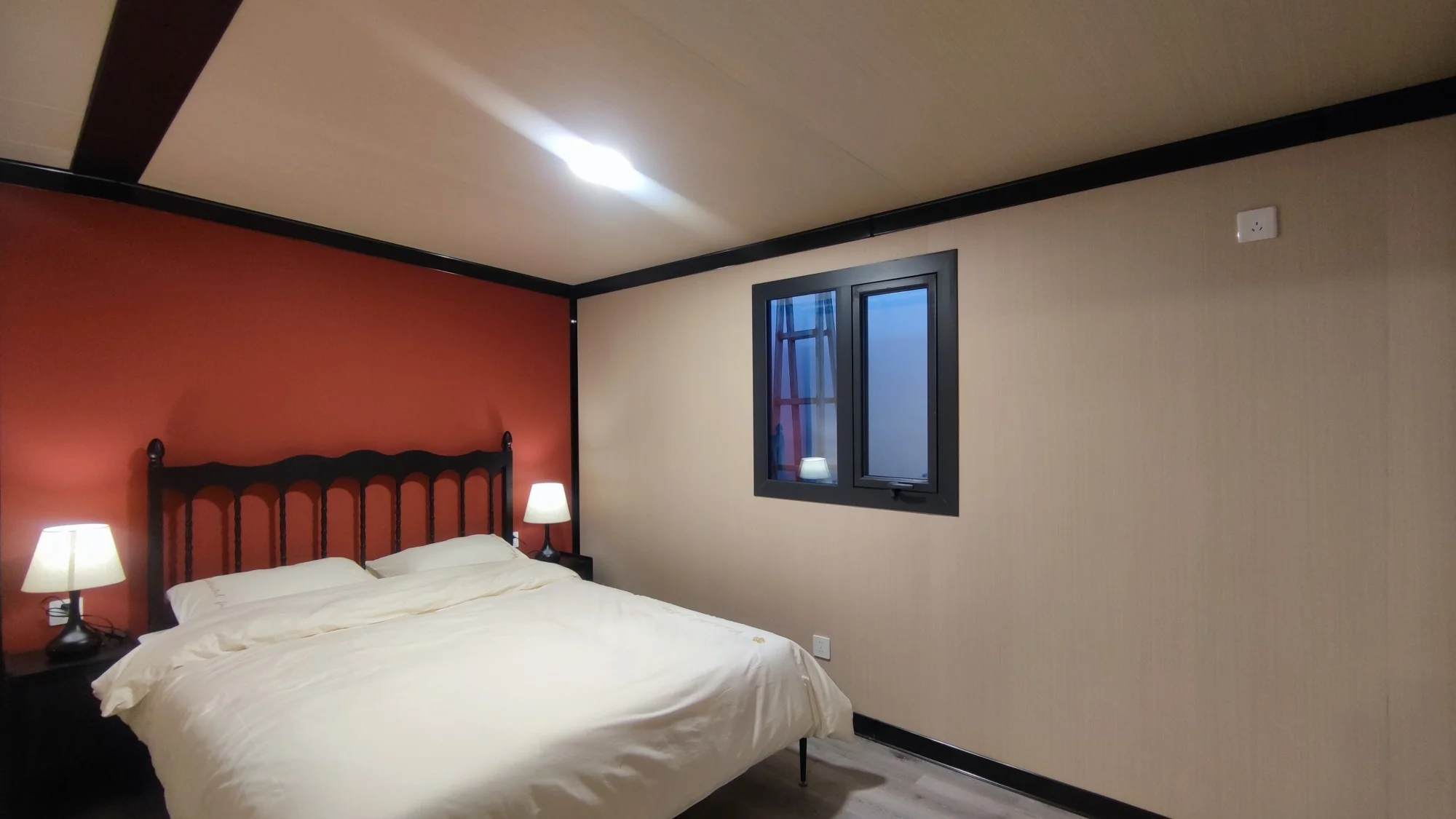 Customized Ready Made Prefabricated House 20FT Portable Expandable Tiny Modular Homes Steel Casa Prefabricated