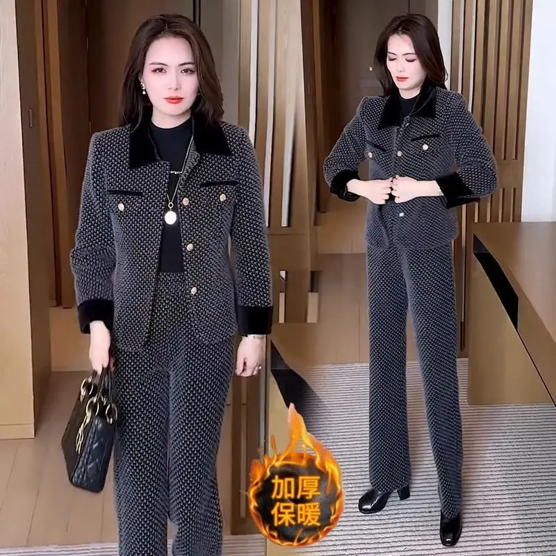 

Temperament Padded Cotton Small Fragrant Style Fashion Suit Women 2025 Winter New Thickened Jacket Wide Leg Pants Two-piece Set