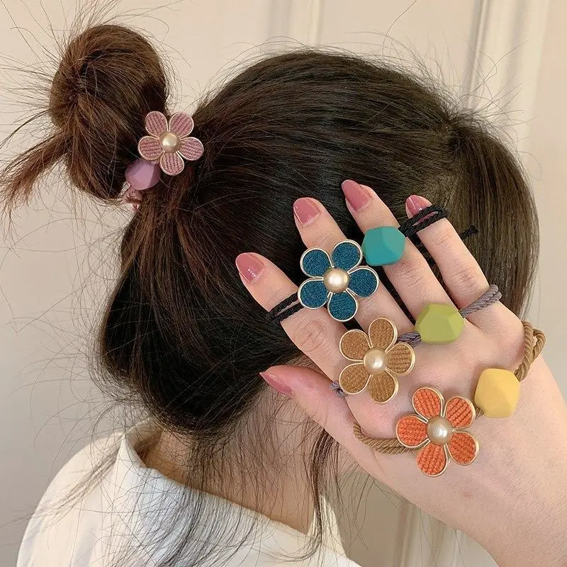 

100pcs New Mixed Color Set Cute Sweet High Elastic Flower Beads Hair Rope Hair Accessories Women's Ponytail Round Hair Headband