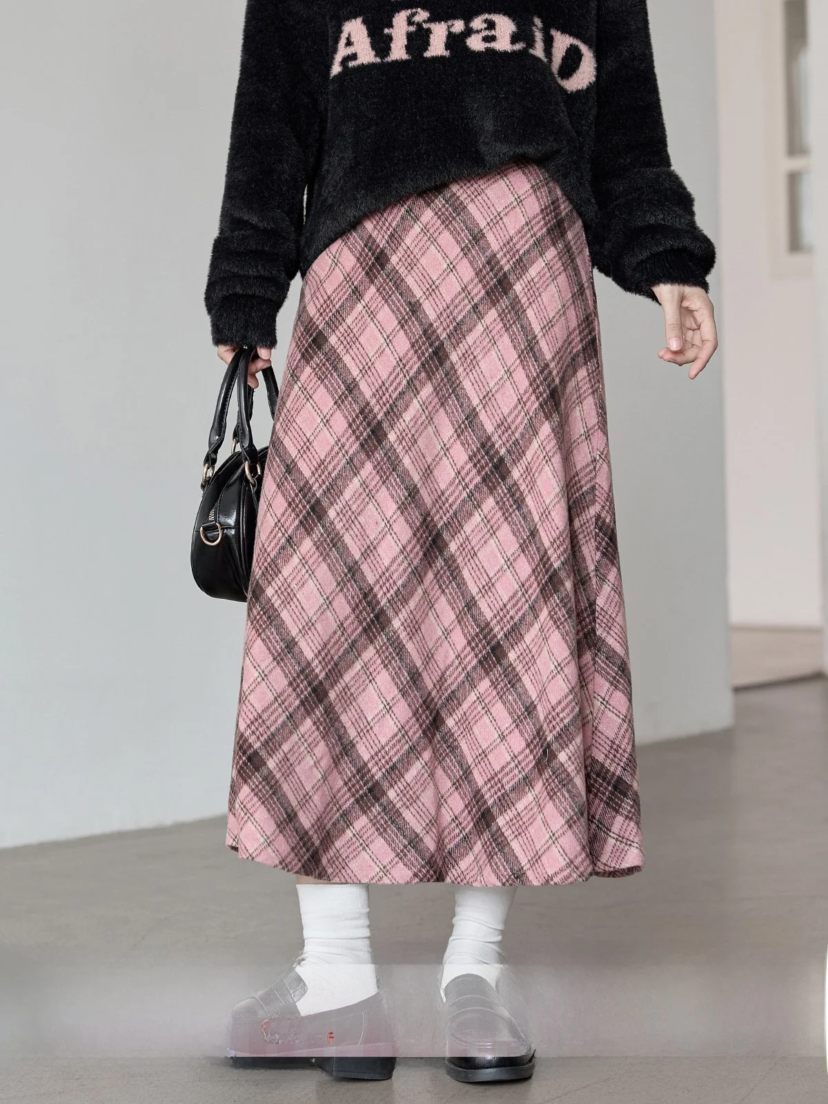 

High Waist A-Line Skirt Women's Checkered Woolen Plaid Spring 2026 Retro Style Commute Korean Version HUIXI Series