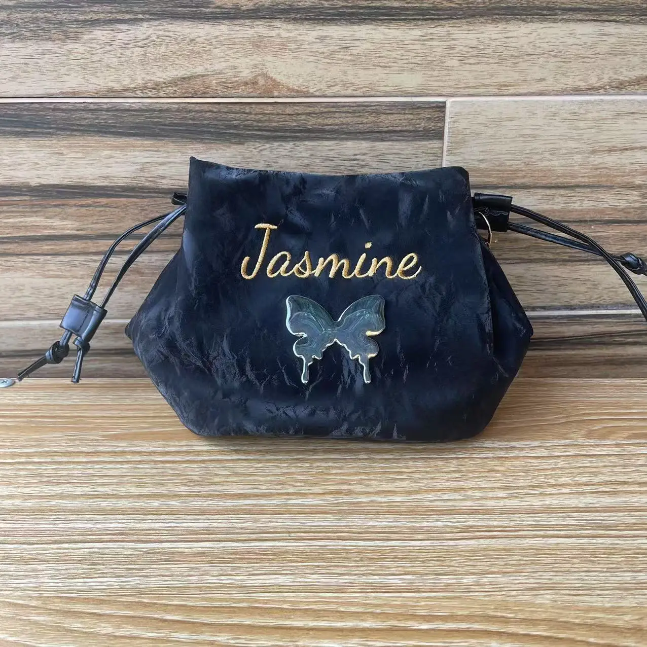 

New custom butterfly bucket bag, high-end feel, fashionable chain horizontal bag arbitrary embroidery,expandable rope bucket bag