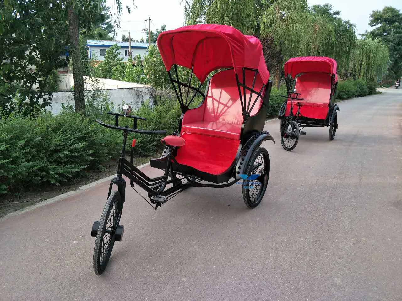 Hot Selling Cheap Three Wheels Two Seat Motorized Tricycles Bike Adult Comfortable Passenger