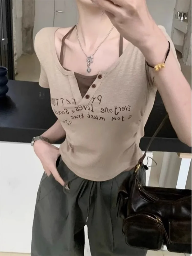 레트로 아메리칸 스타일 반팔 티셔츠 여성 슬림핏 홀터넥 핫걸 숏 스타일 V넥 캐주얼 단색 가을 상의