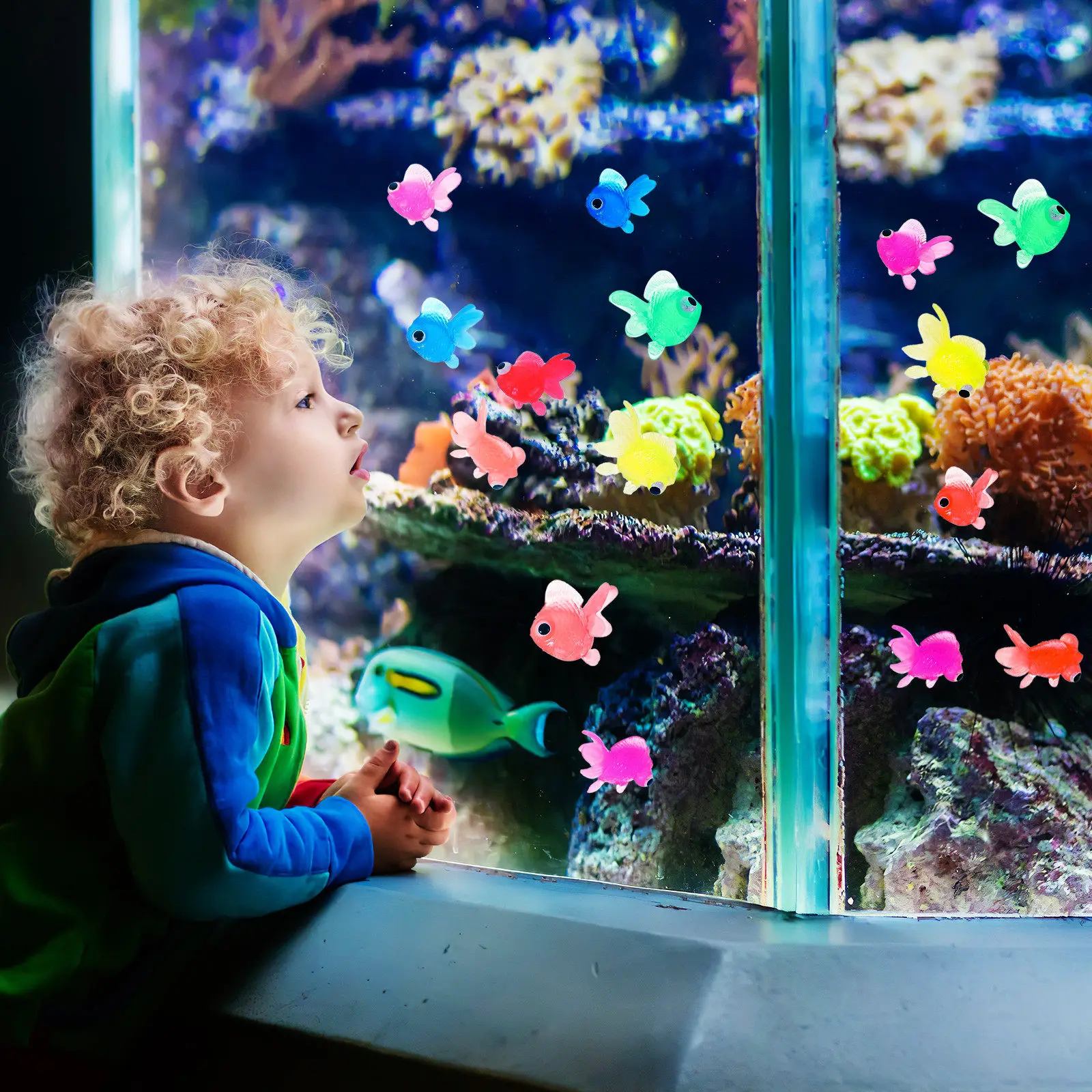 

Набор из 21 плавающей золотой рыбки-имитации: безопасные резиновые мини-рыбки для игр в воде, развивающие и веселые подарки для детей, украшение для аквариума