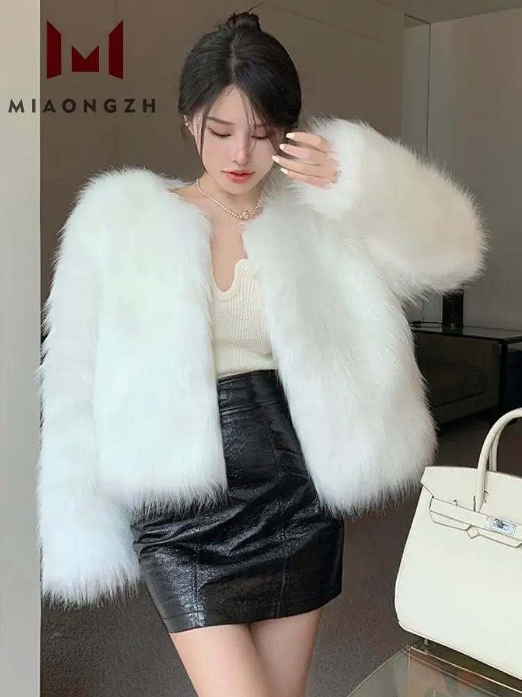 

Women's Solid Faux Fox Hair Coats O Neck Long Sleeve Single Breasted New Winter Warm Cardigan Ladies Fashion High Quality Jacket