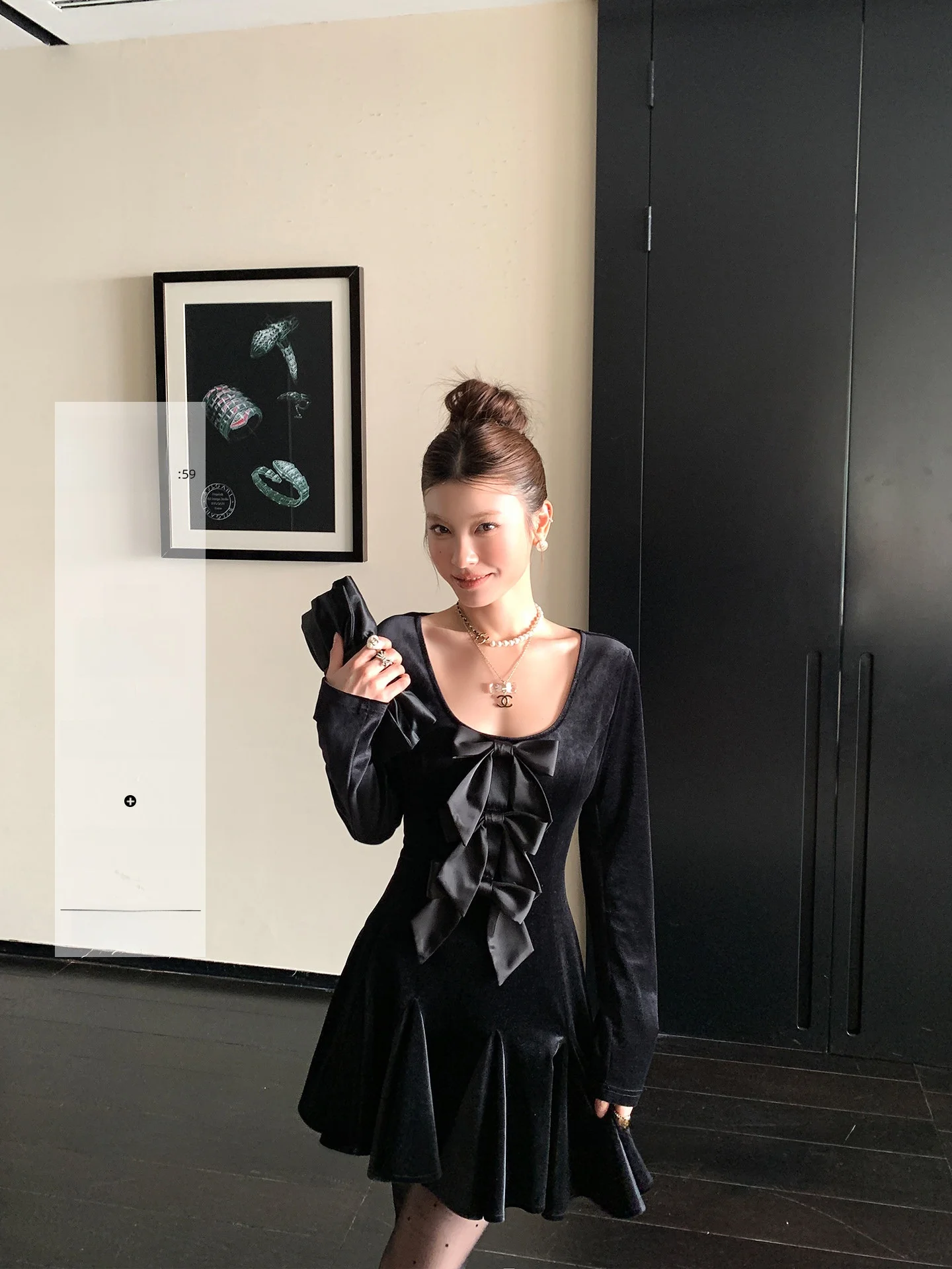 

LIONE Velvet Black Swan Elastic Velvet Knot Slimming Skirt Party Dress Elegant High Elasticity Long Sleeve Zipper Back