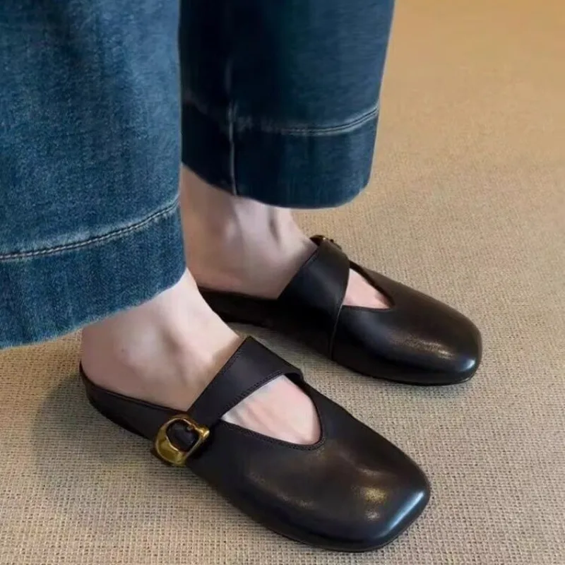 

Retro Flat Baotou Half Slippers Women's Summer New Square Toe Shallow Mouth Metal One-word Buckle One-foot Slip-on Sandals