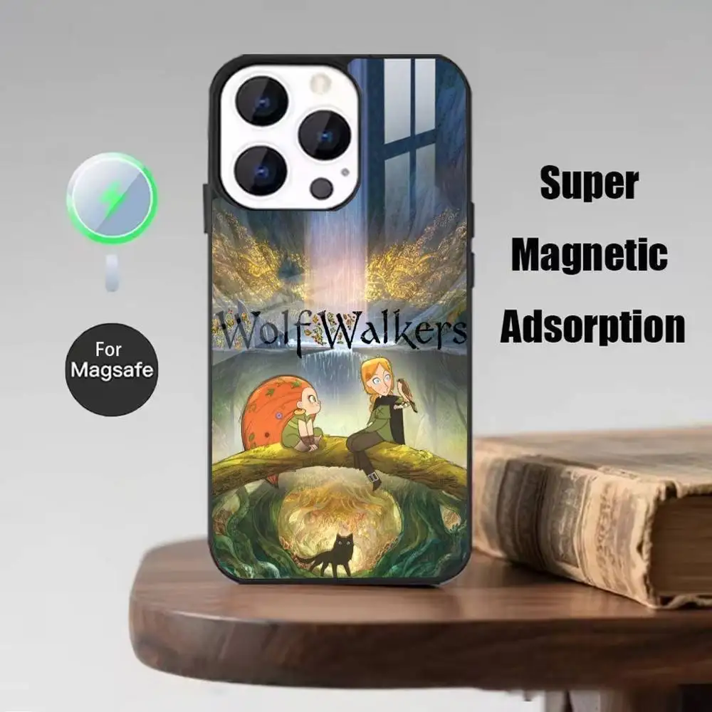حافظة هاتف Wolfwalkers لهاتف iPhone 17,16,15,14,13,12,Plus,Pro,Max للشحن اللاسلكي المغناطيسي Magsafe