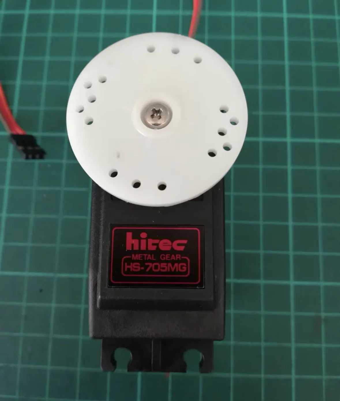 Original Hitec HS-705MG Giant Scale Metal Gear 1/4 1/5 Scale Servo 14.50 kg-cm for RC Car truck moster Steering