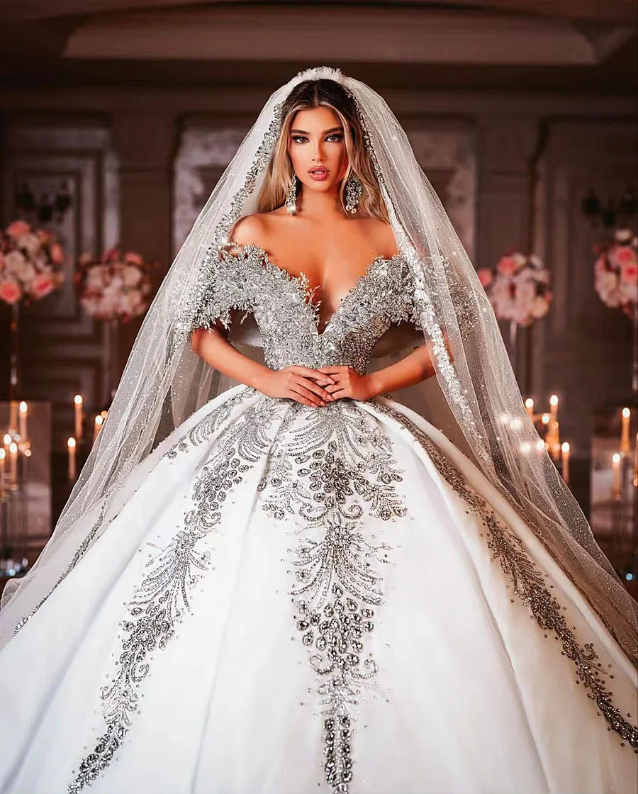 Luxury Beaded Ball Gown Wedding Dresses Women Dubai Rhinestones V Neck Off Shoulder Chapel Train Bridal Gown Vestidos De Novi