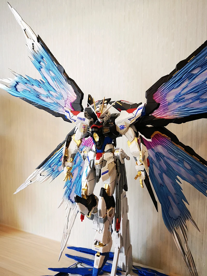 Daban 8802 Strike Freedom MG 1/100 Assembly Model Action Toy Figure Robot Assembled Model Set Collection Toy Boy Birthday Gift