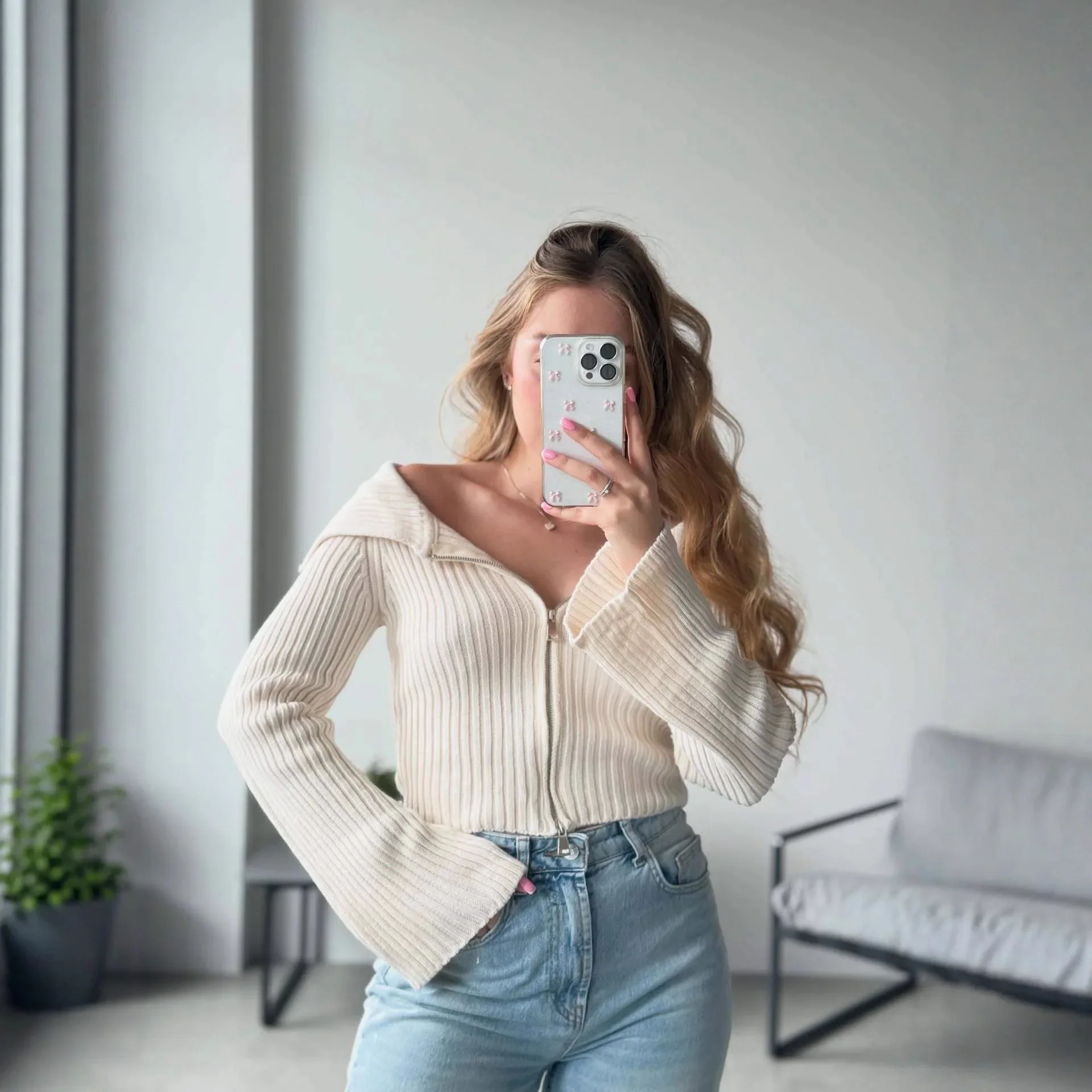 2025 Fall One Shoulder Cropped Sweater Women's Sexy Off Shoulder Knit Top Short Y2K Party Blouse Casual Pullover for Women 3