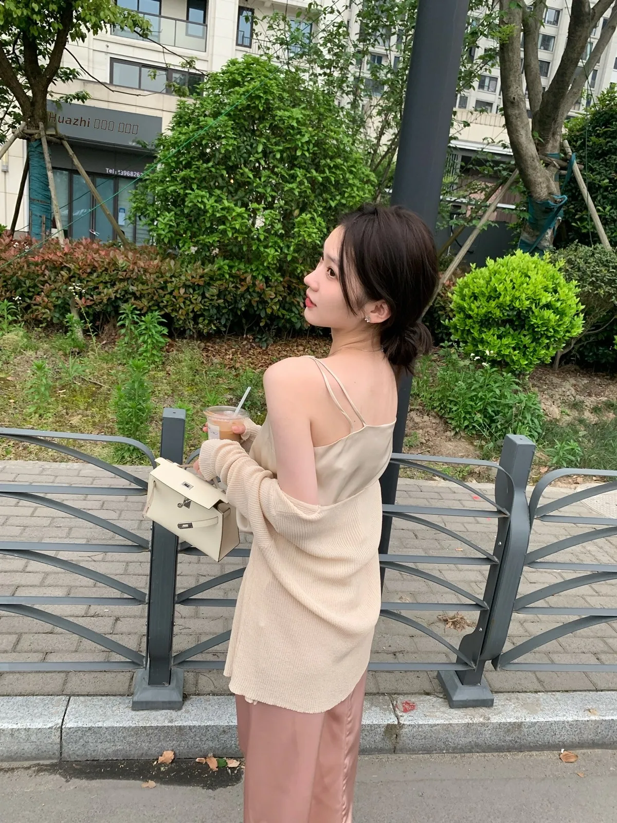 

JAM Silk V-ne ort Women's Vest Summer Lightweight Mature Base Layer Inner Wear Tee Colors to Choose from