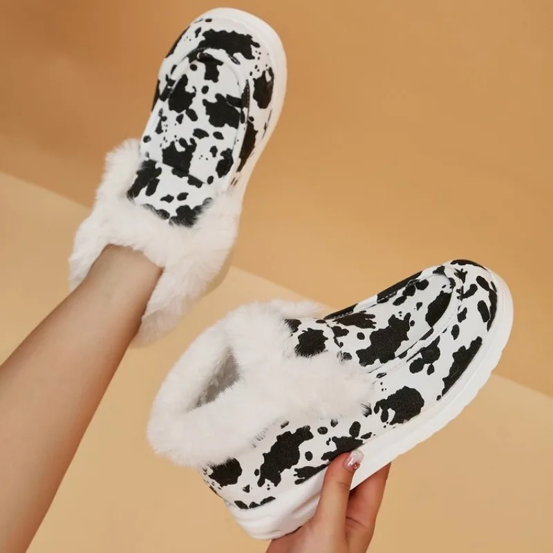 2024 New Women's Cow Pattern Ankle Snow Boots for Warm and Comfortable Flatsole Shoes with Plush Lining and Anti slip Shoes image 3
