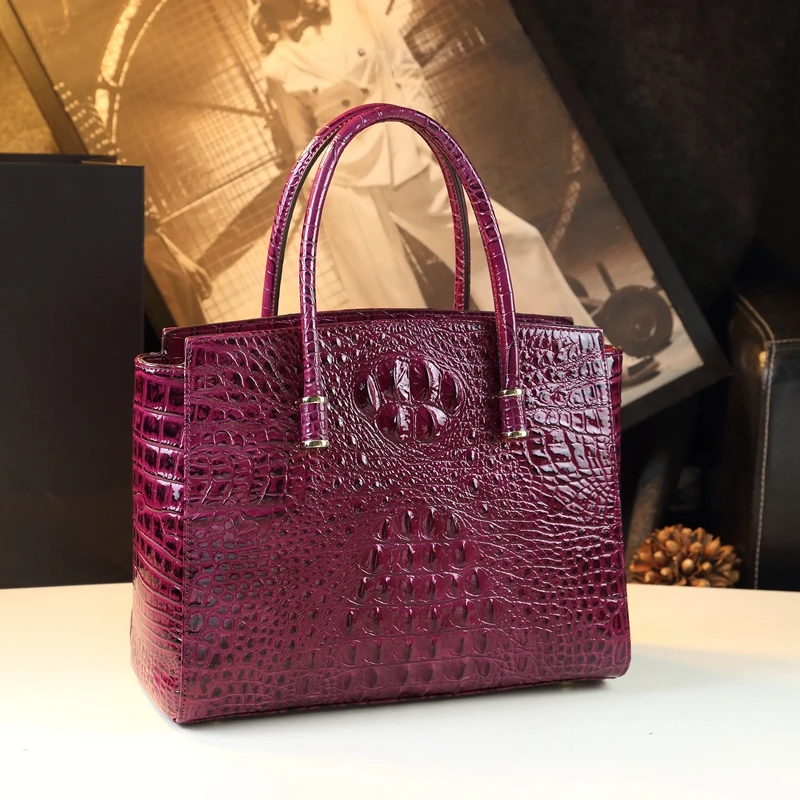 Crocodile pattern women\'s bag 2024 new fashionable and high-end handbag for middle-aged women