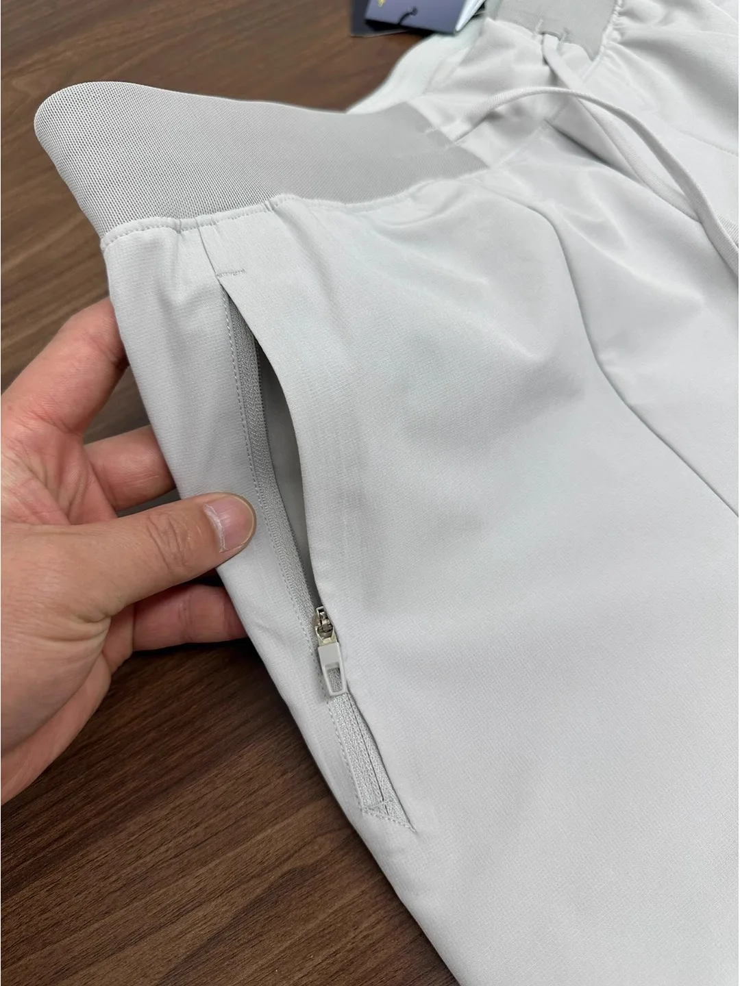 

Мужские спортивные лыжи на открытом воздухе, летние тонкие ледяные шелковые трусы для бега, езды на велосипеде, длина пять четвертей, дышащая свободная посадка