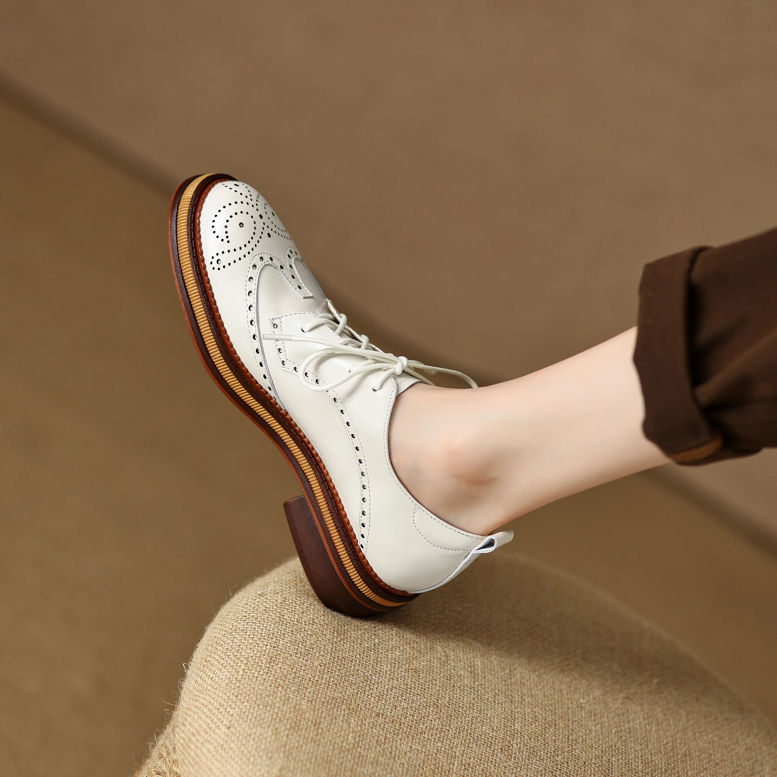 

Handmade Genuine Leather Cowhide British Ladies Oxford Brogues Shoes,Dress Shoes Lace-Up Vintage Womens Shoes