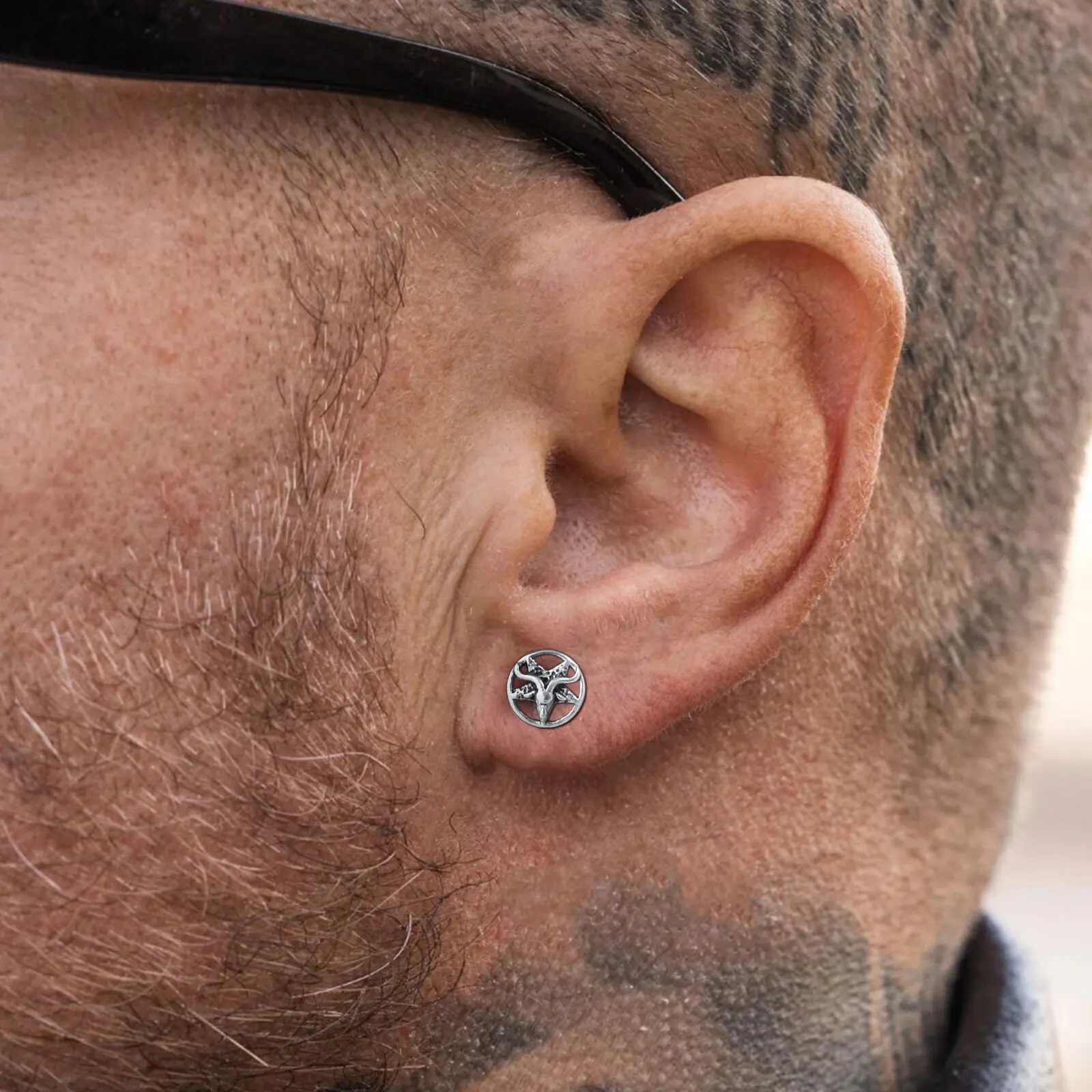 Vnox Gothic Devil Satanic Goat Satan Stud Earrings for Men Boys, Vintage Stainless Steel Star Demon Baphomet Earrings Jewelry