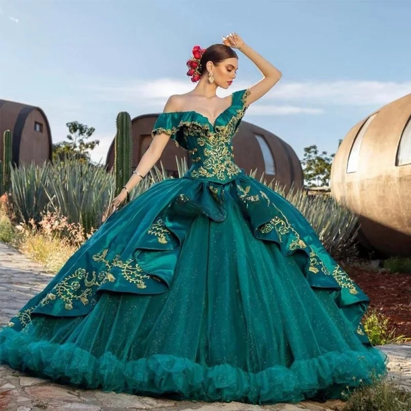 فستان Quinceanera المكسيكي الأخضر للفتيات ، مزين بالخرز ، فستان حلو 16 ، رقبة ، ملابس عيد ميلاد ، XV Años ، 2023