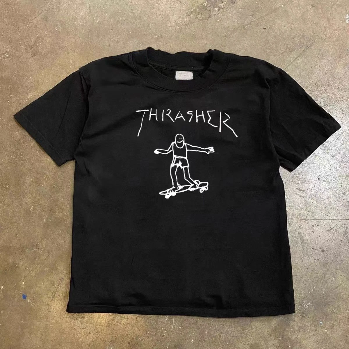 2026 summer White Chest Rough Sketch Skateboard Man Graphic Tee Slanted Thin Handwritten Upper Font Oversized Unisex Tops