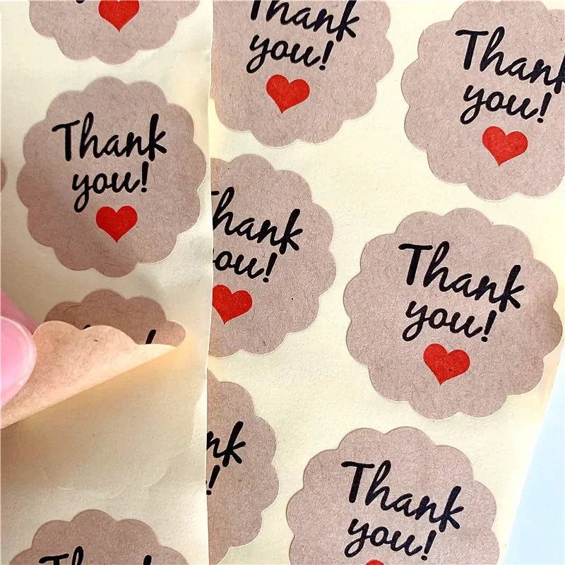 100pcs/Lot Thank you With Red Heart  Kraft Label Sticker DIY Hand Made For Gift Cake Baking Sealing Sticker