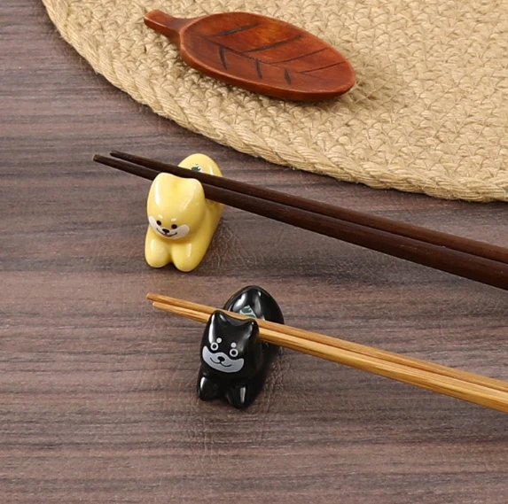 Práctico soporte para tenedor y cuchara de cerámica con forma de animal, soporte para palillos ligero y de uso amplio