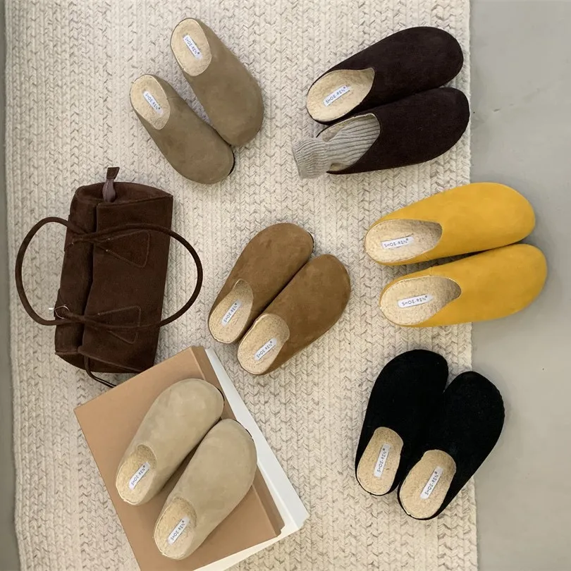 

Низкая женская обувь Домашние тапочки на платформе с закрытым носком 2024 Рим Резиновые туфли на каблуке-копыте Ткань из искусственной кожи Домашние тапочки Тапочки на платформе W