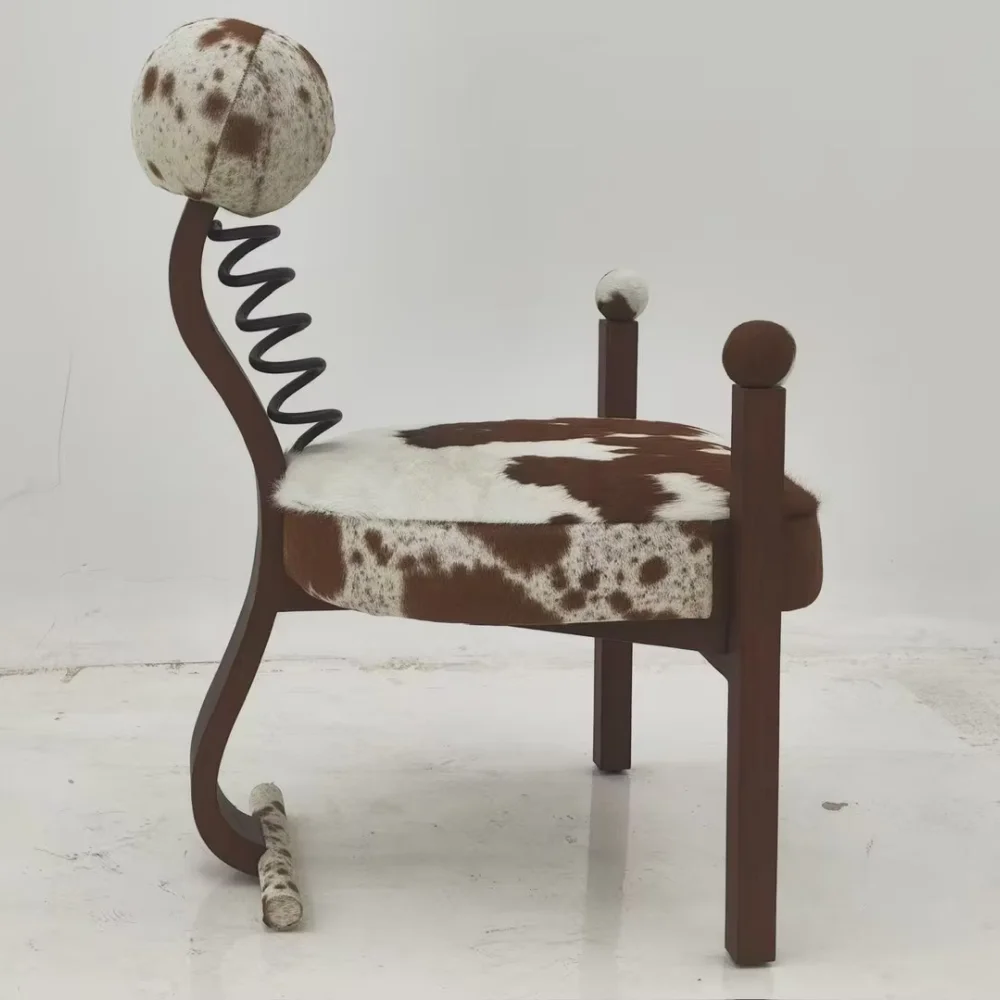

✿–q Modern Cowhide Single Leisure Chair - Creative Spring Solid Wood Accent Chair for Tea Room & Boutique Homestay Lounge