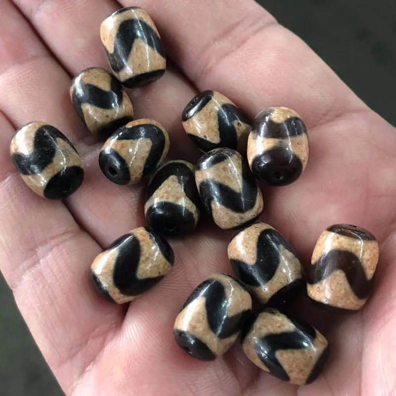 Factory Wholesale Tibetan Agate Teeth Yellow High Oil Coated Tiger Teeth Tibet Beads DIYBuddha Beads Tibetan Tiger Tooth Beads